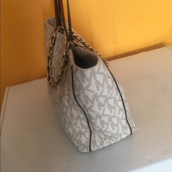 😊😊😊😊😊😊SOLD😊😊😊Michael Kors women tote bag - Picture 3 of 8